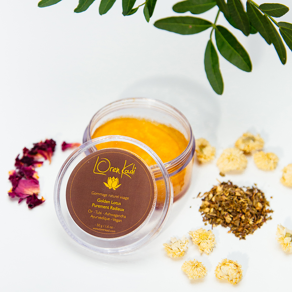 Gommage ayurvedique naturel "Golden Lotus Purement Radieux" - visage toute peau - 50 g - Vegan